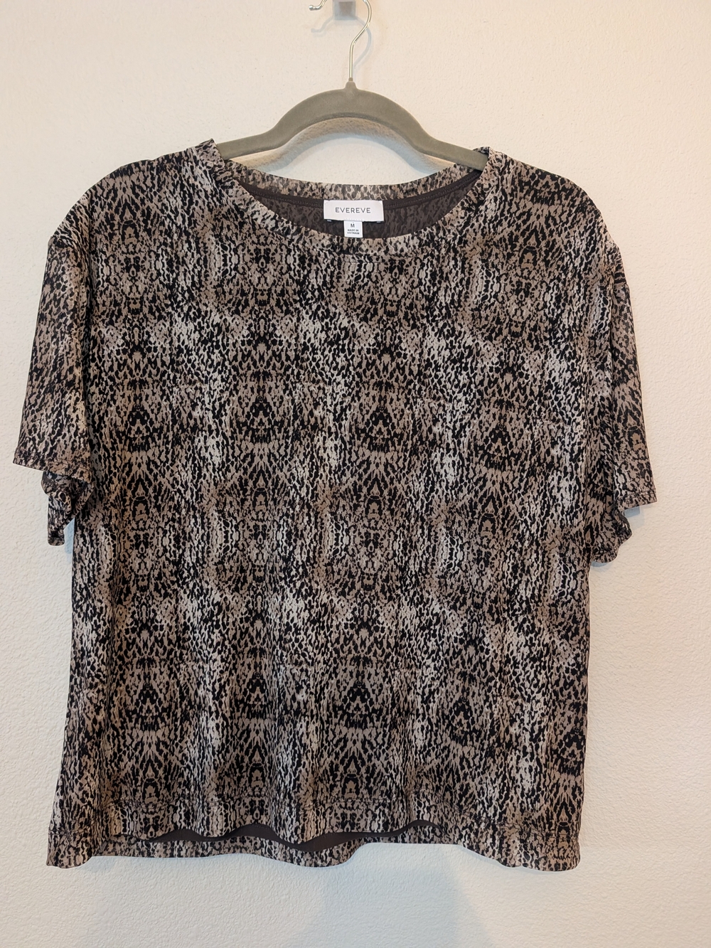 EVEREVE Lined Mesh Snake Print Short Sleeve Top Neutral Animal - Size M